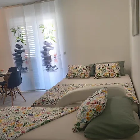 Studioapartman Loris Appartement Vodice